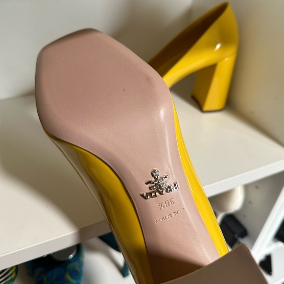 Prada Block Heel Pump - Picture 3 of 3